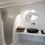 Отель 9 Islands Mykonos 2*